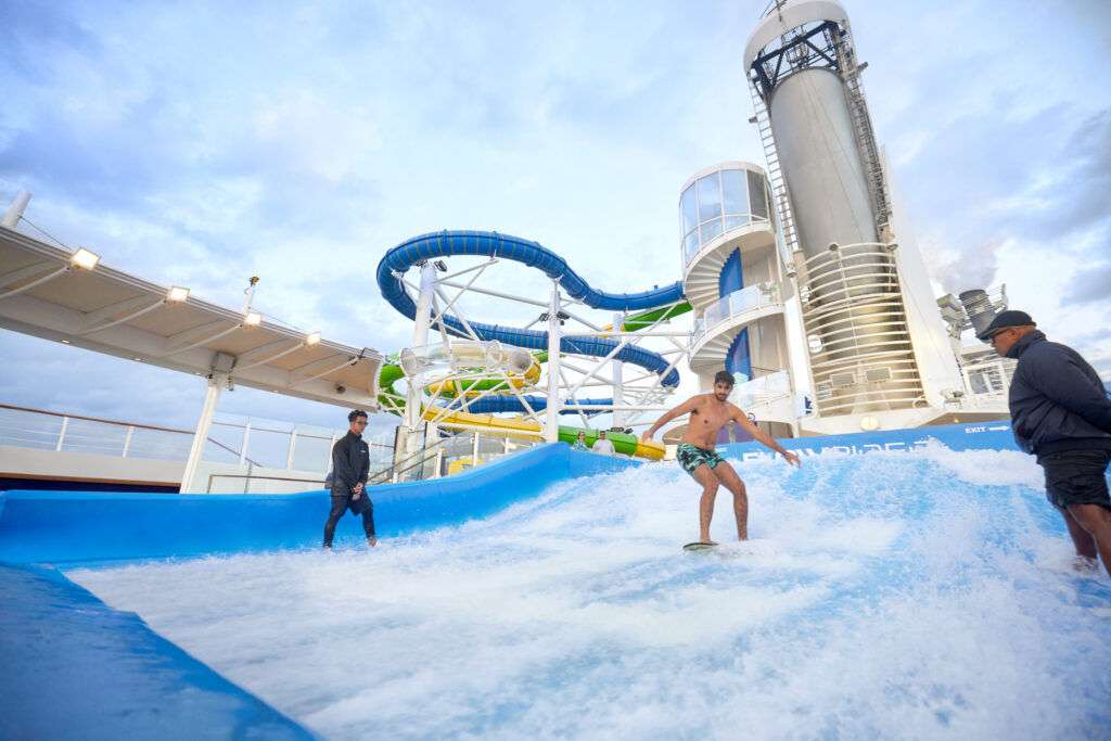 Activité royal caribbean Flow rider