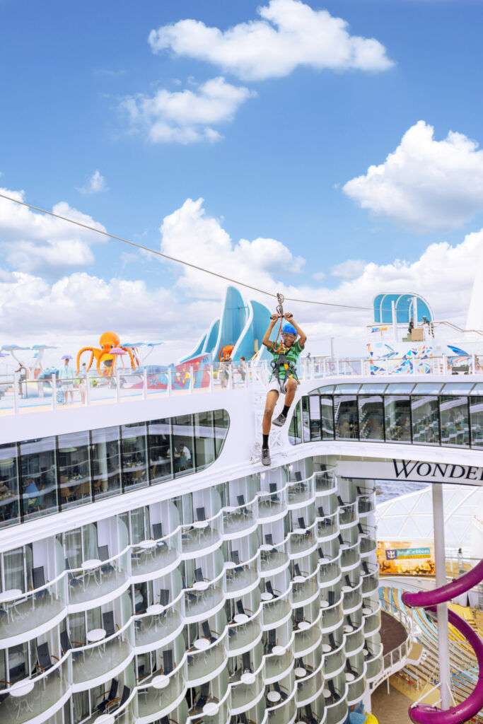 Activité royal caribbean ultimate tyrolienne
