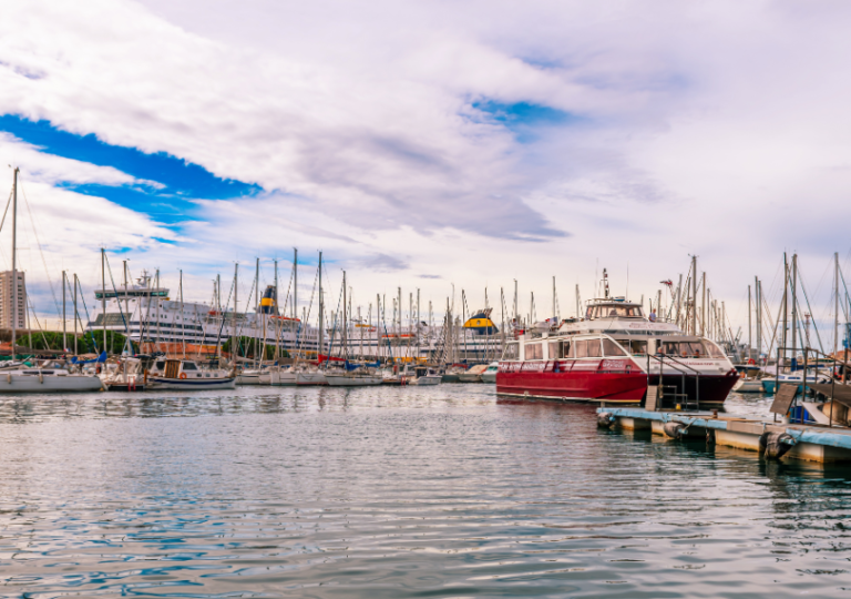 port de Toulon image